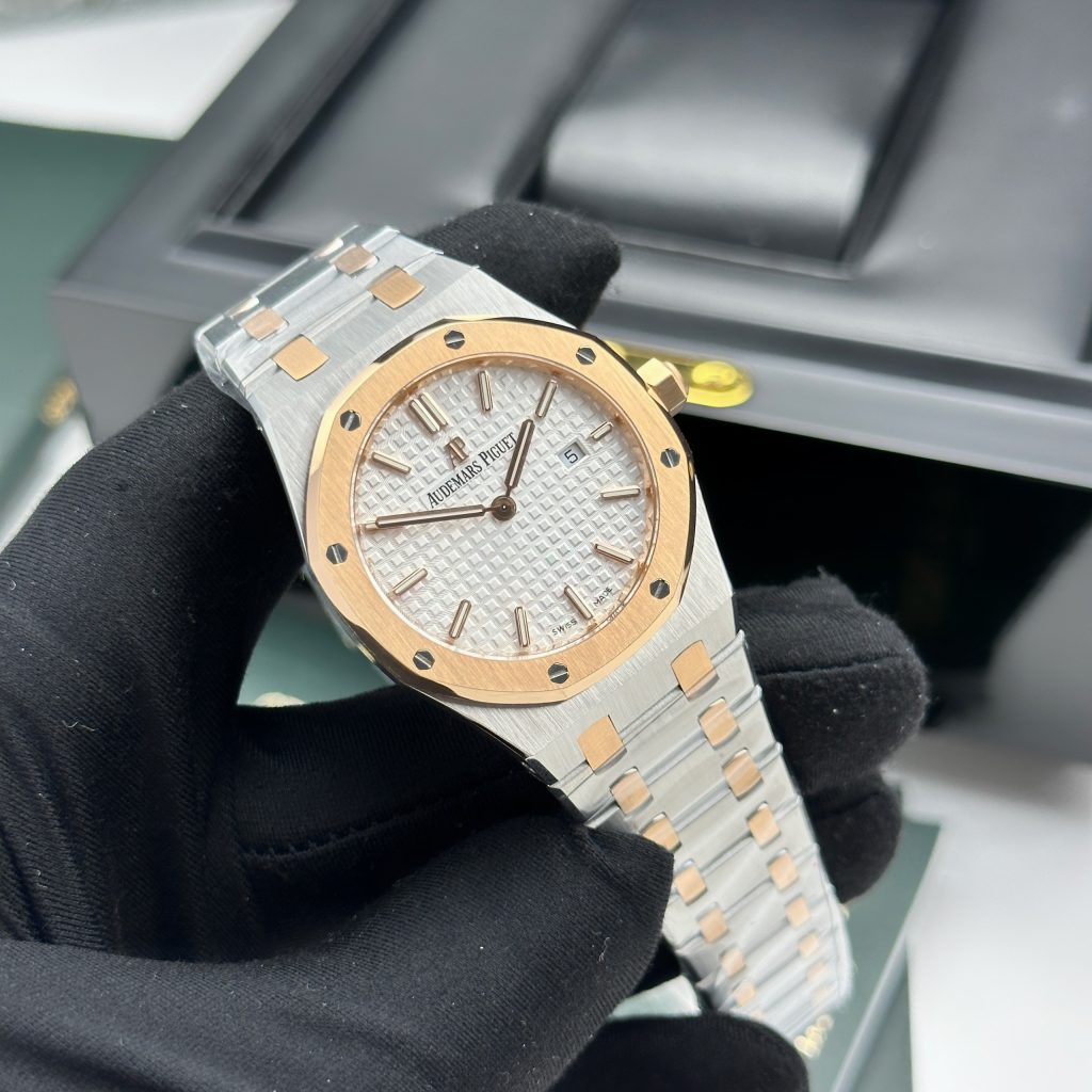 Đồng hồ Audemars Piguet Royal Oak Replica 11 nữ màu Demi Gold