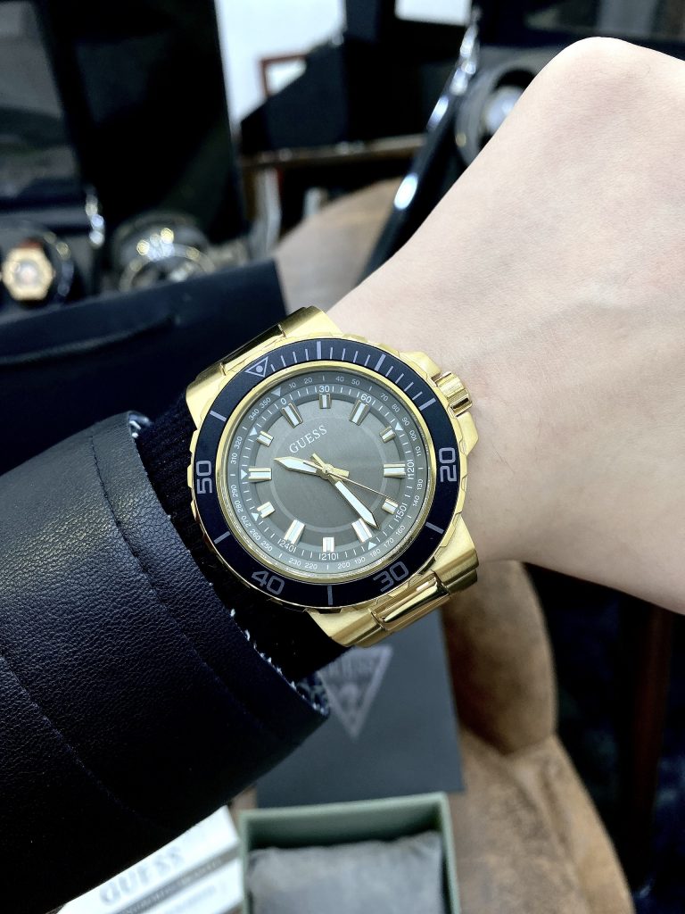 Đồng hồ nam Guess dây kim loại giá rẻ like auth 3 phiên bản 44mm