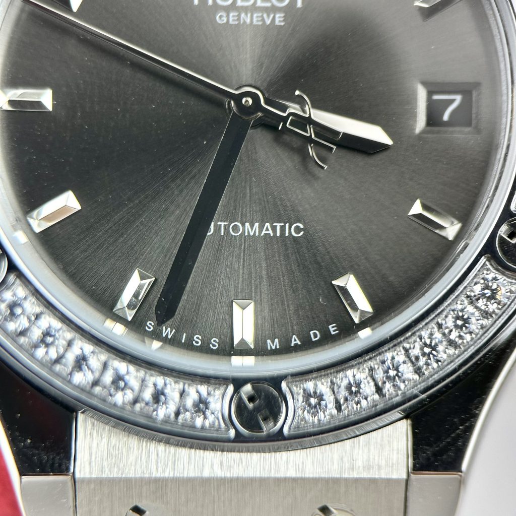 Đồng hồ Hublot cặp máy cơ Automatic đính đá giá rẻ màu xám