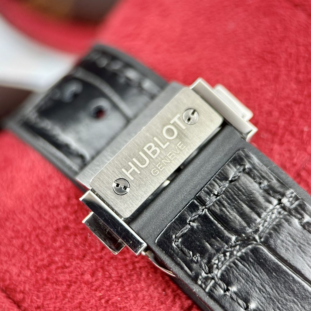 Đồng hồ Hublot máy cơ Nhật giá rẻ màu đen đính đá 33-38-42mm