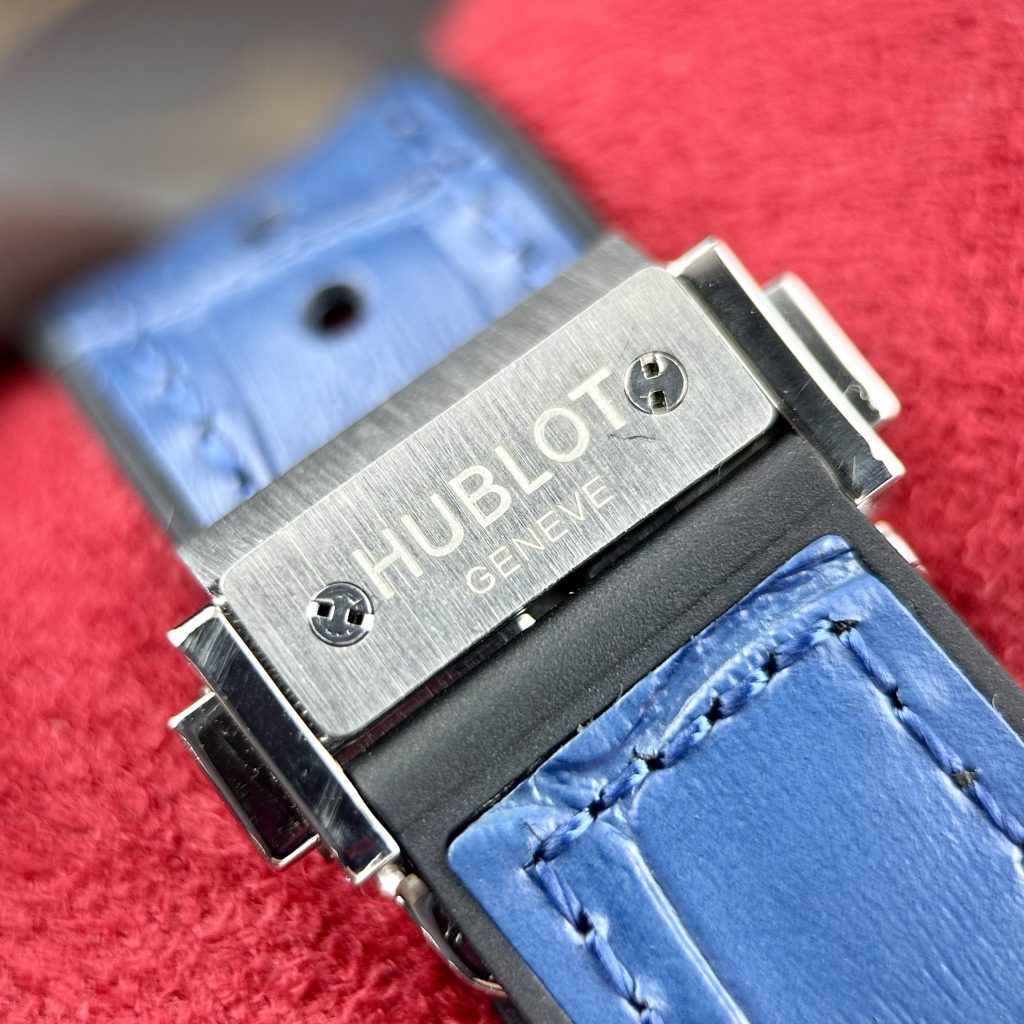Đồng hồ Hublot đính đá máy cơ Nhật Automatic màu xanh dương