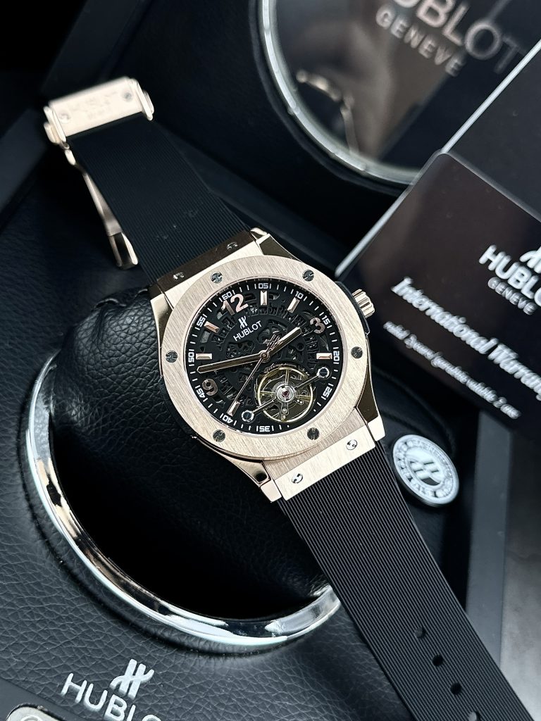Đồng hồ Hublot Automatic cơ lộ máy Nhật Fake cao cấp màu đen 42mm