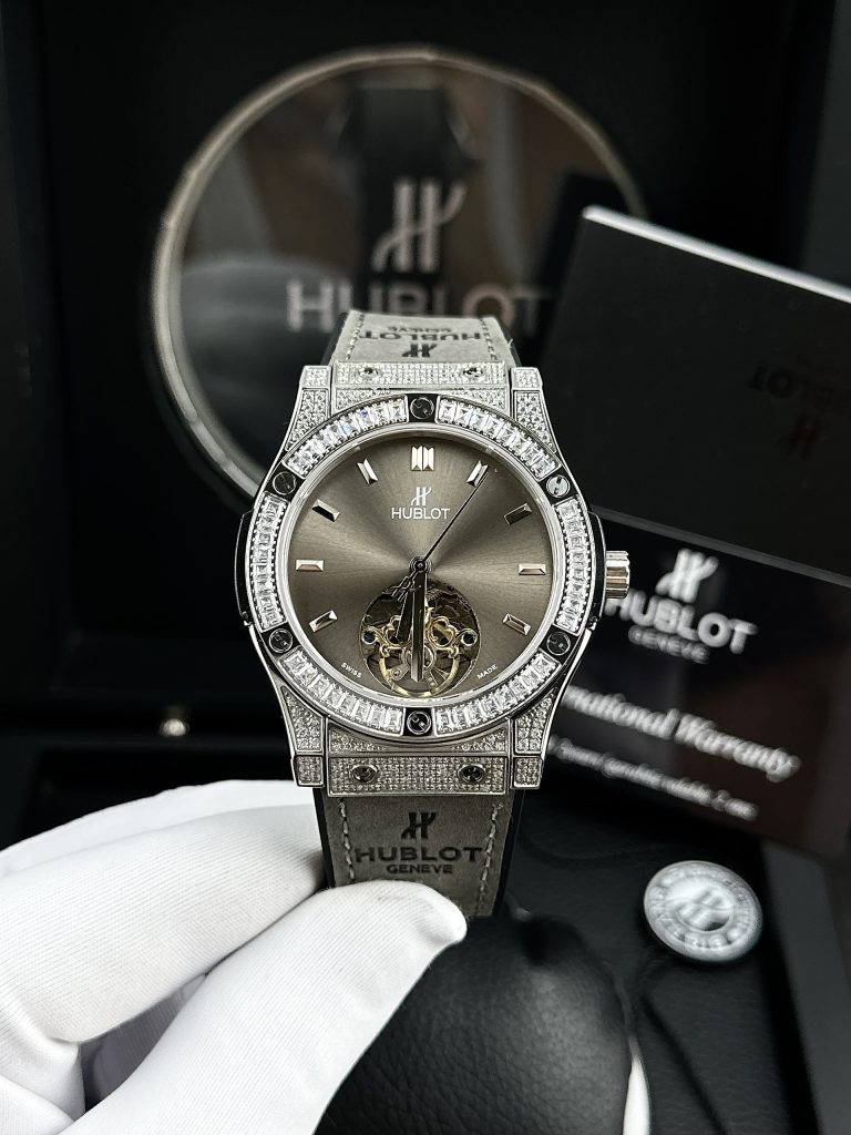 Đồng hồ đính đá Hublot cơ lộ máy Fake cao cấp máy Nhật màu xám