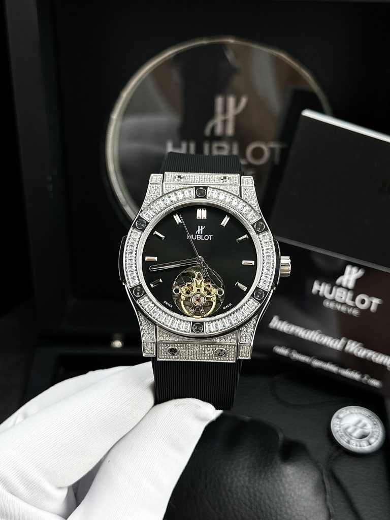 Đồng hồ đính đá Hublot cơ lộ máy Fake cao cấp máy Nhật màu đen