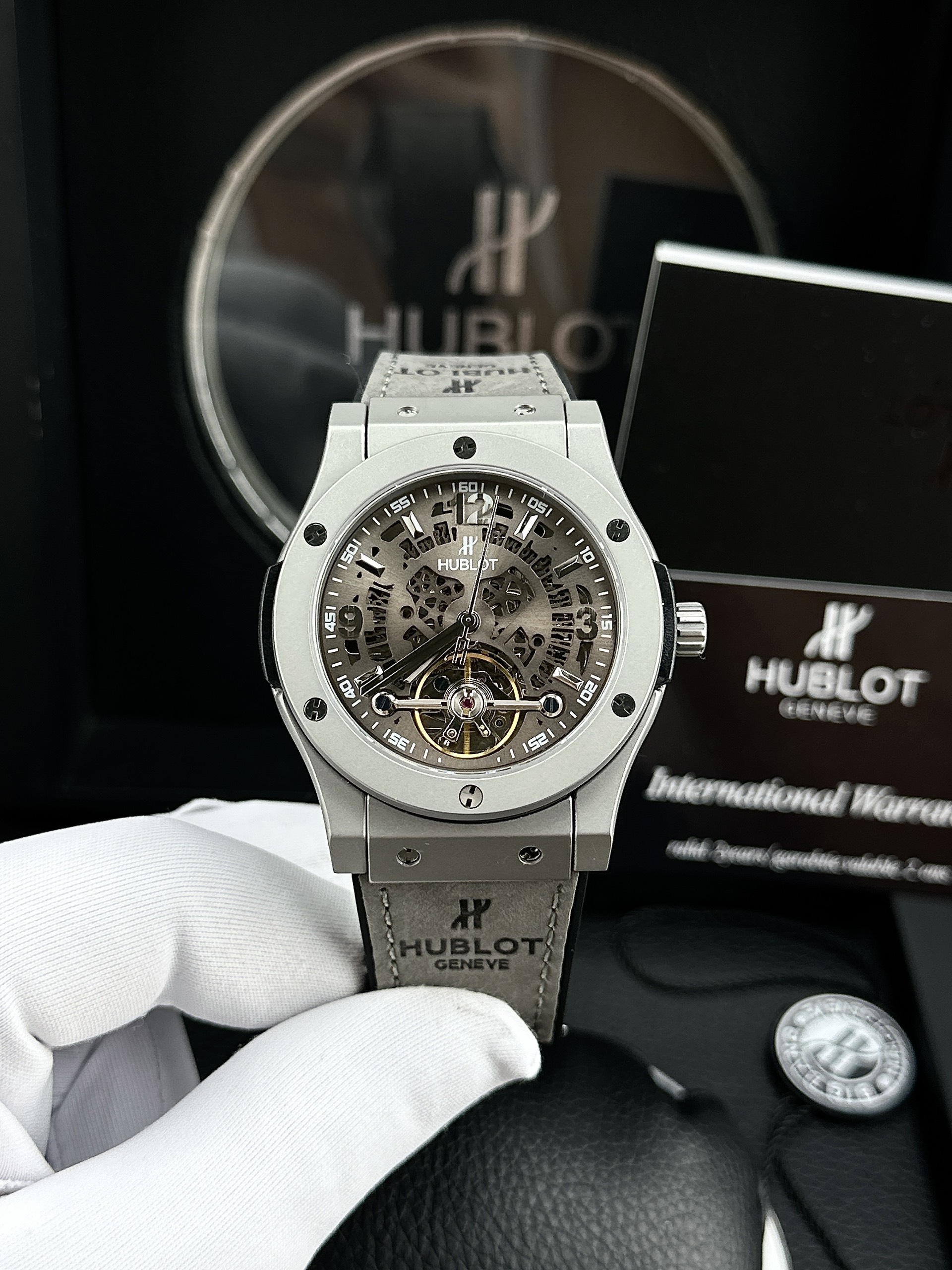Đồng hồ cơ nam Hublot Automatic lộ máy Nhật màu xám giá rẻ Đồng hồ cơ nam Hublot Automatic lộ máy Nhật màu xám giá rẻ