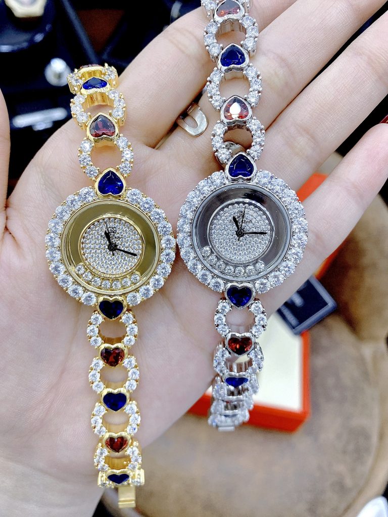 Đồng hồ nữ Royal Crown đính đá dây kim loại hình trái tim 33mm