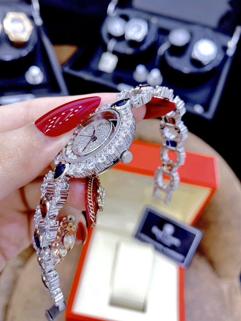 Đồng hồ nữ Royal Crown đính đá dây kim loại hình trái tim 33mm