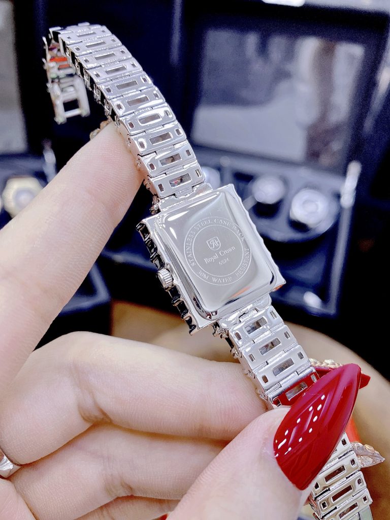 Đồng hồ mặt chữ nhật Royal Crown nữ đính full đá sang chảnh 30mm