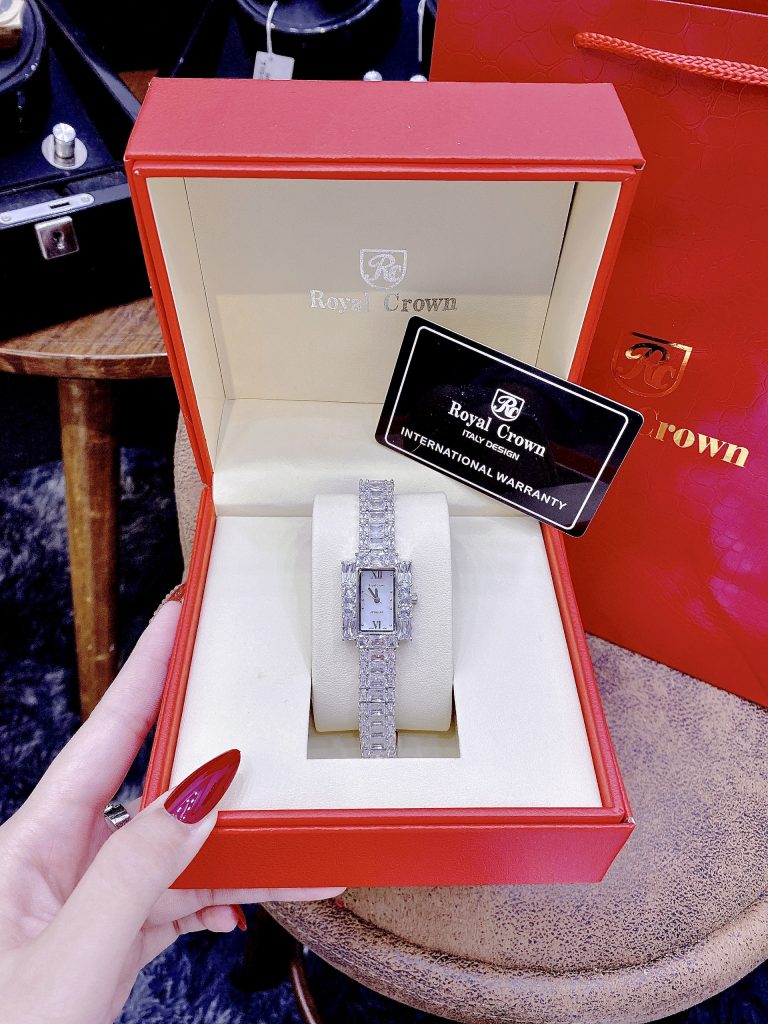 Đồng hồ mặt chữ nhật Royal Crown nữ đính full đá sang chảnh 30mm