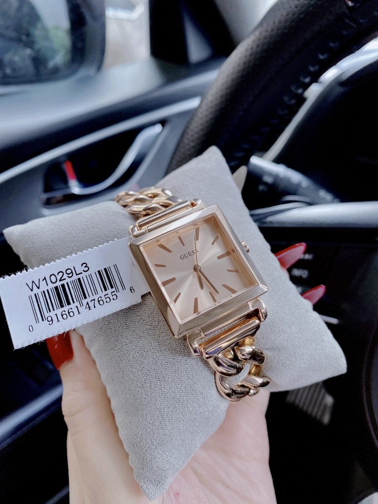 Đồng hồ nữ Guess Chain Bracelet dây kim loại dạng xích mặt vuông 28x28mm