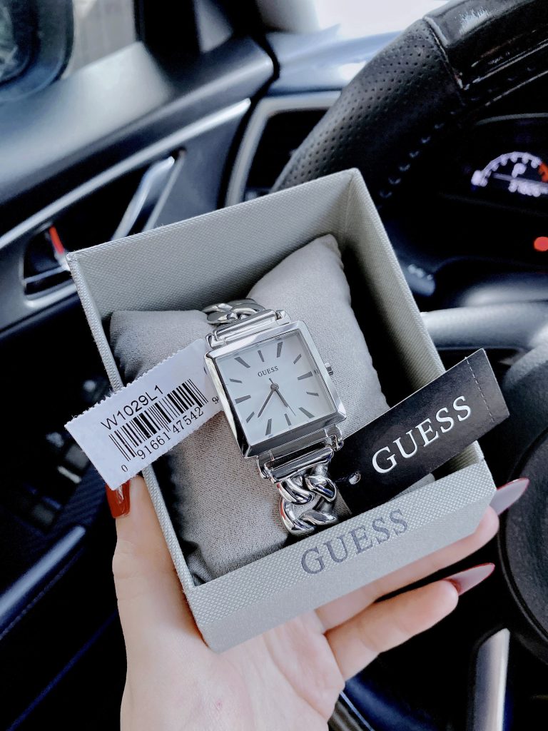 Đồng hồ nữ Guess Chain Bracelet dây kim loại dạng xích mặt vuông 28x28mm
