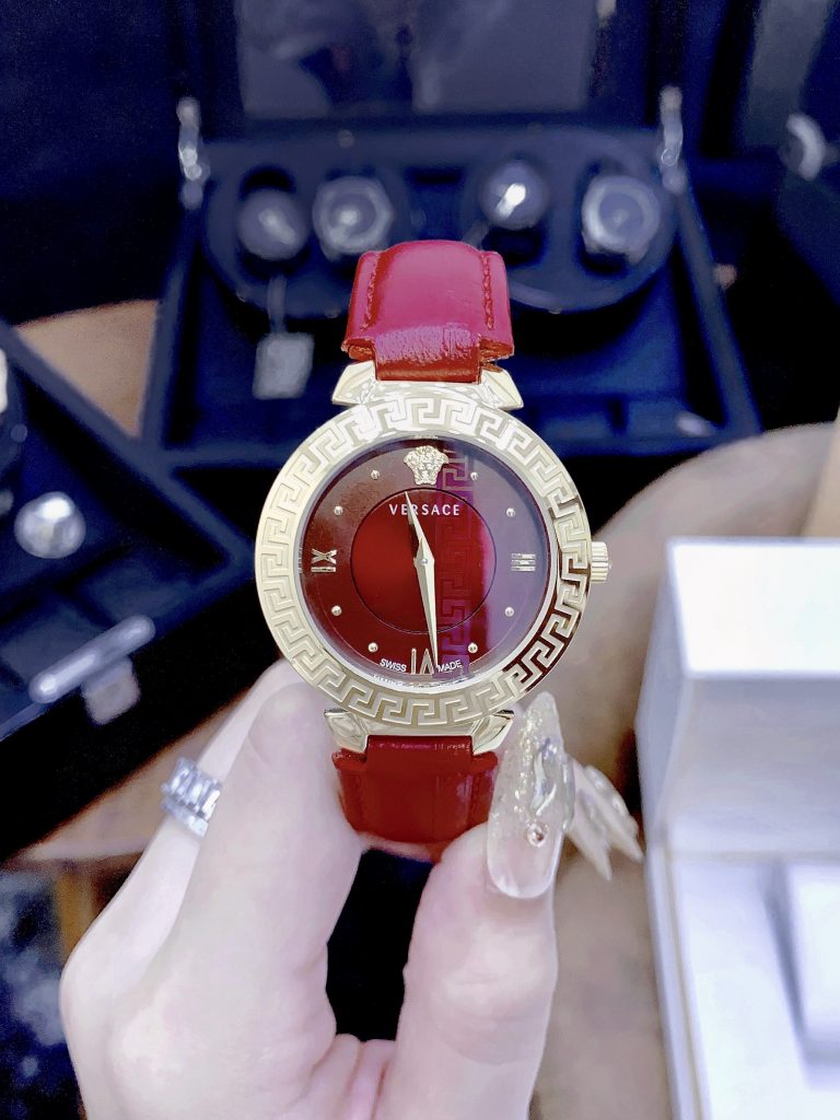 Đồng hồ nữ dây da màu đỏ Versace Daphnis like auth cao cấp