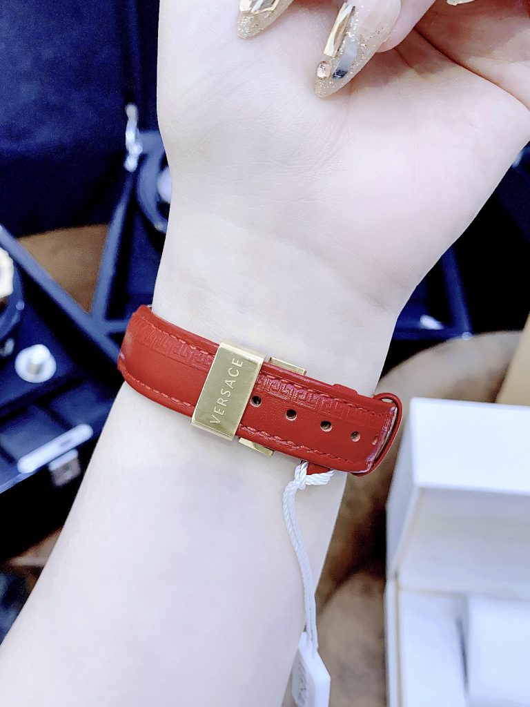 Đồng hồ nữ dây da màu đỏ Versace Daphnis like auth cao cấp