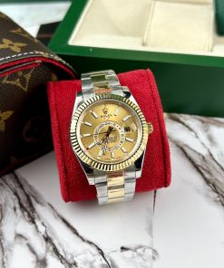Đồng hồ Rolex giá rẻ Rolex Sky-Dweller Oyster Perpetual Gold Super Fake Size 41mm