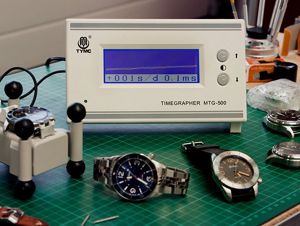 ĐỒNG HỒ BỊ NHIỄM TỪ VÀ CÁCH KHỬ TỪ ĐỒNG HỒ TẠI NHÀ