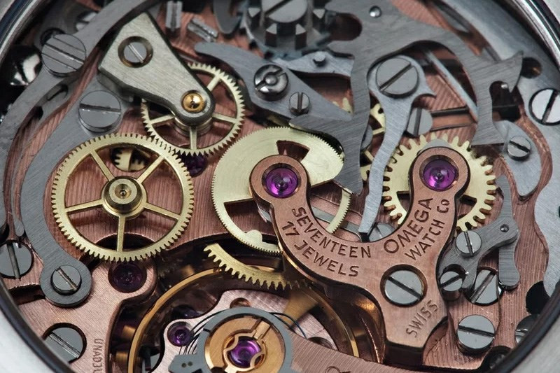 ĐỒNG HỒ BỊ NHIỄM TỪ VÀ CÁCH KHỬ TỪ ĐỒNG HỒ TẠI NHÀ