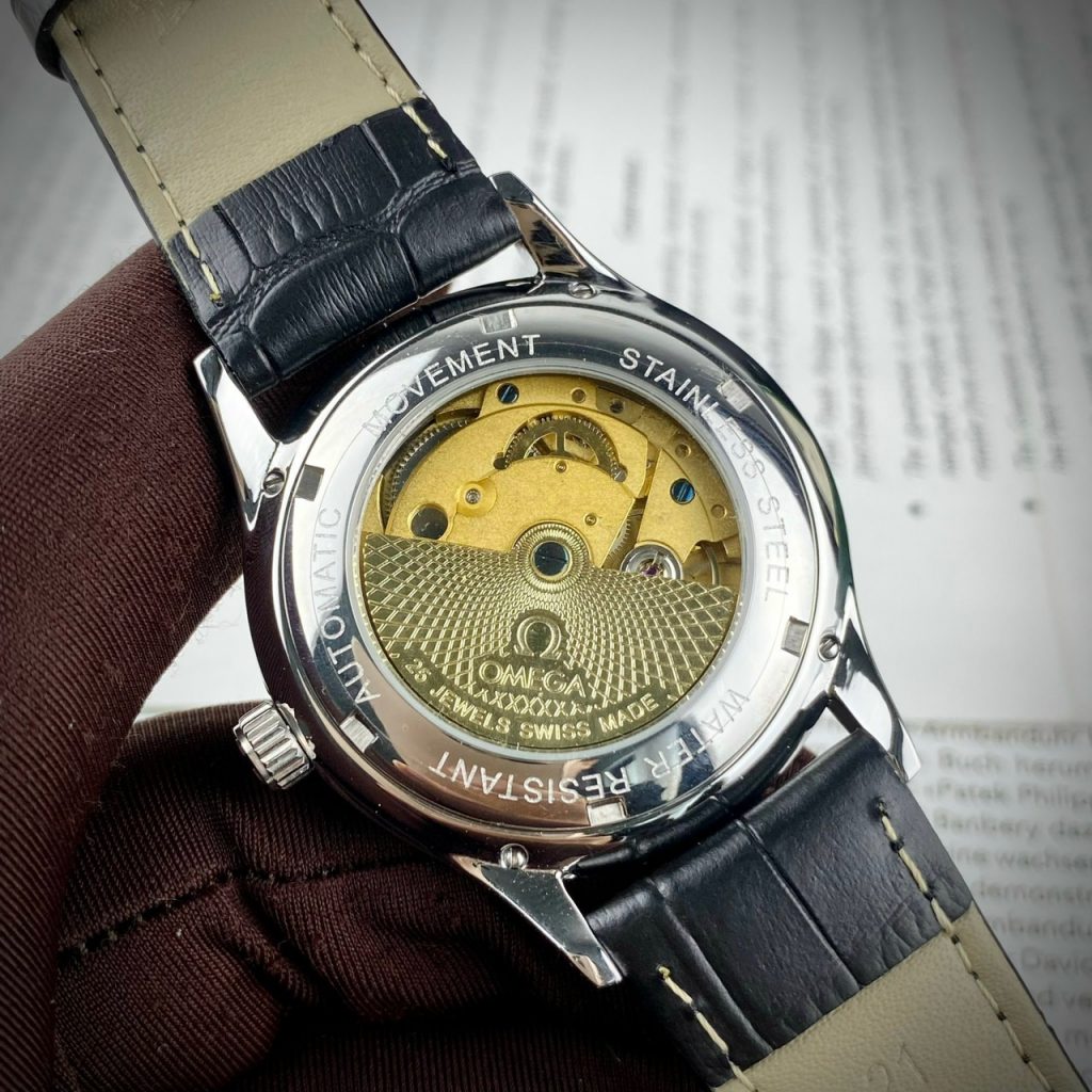 Đồng hồ Omega Automatic thuận buồm xuôi gió nam Fake 11 Nhật 40mm