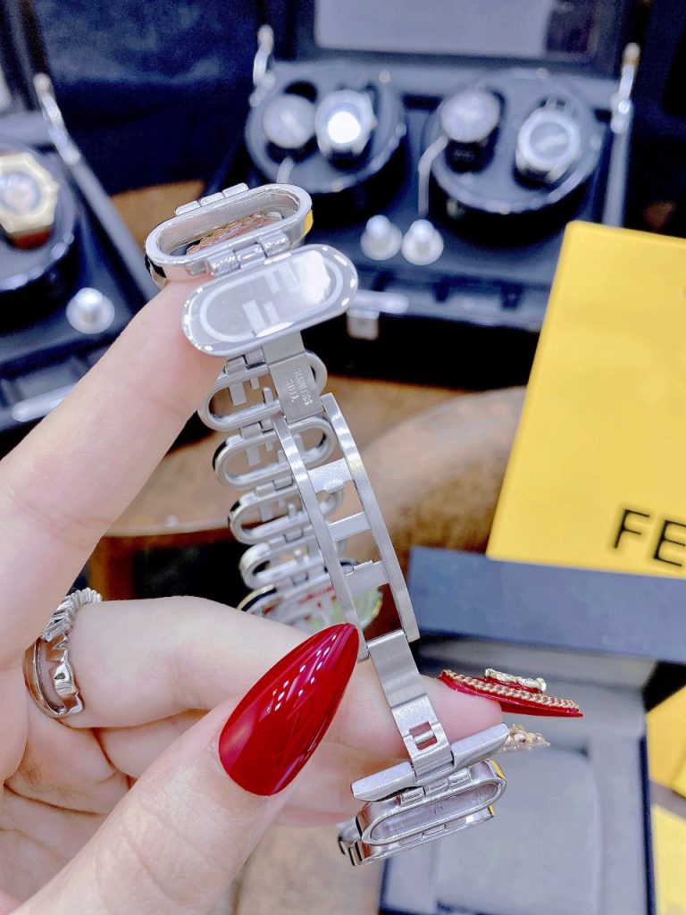 Đồng hồ nữ dây kim loại FENDI HORIZONTAL LADY WATCH like auth 20x35mm