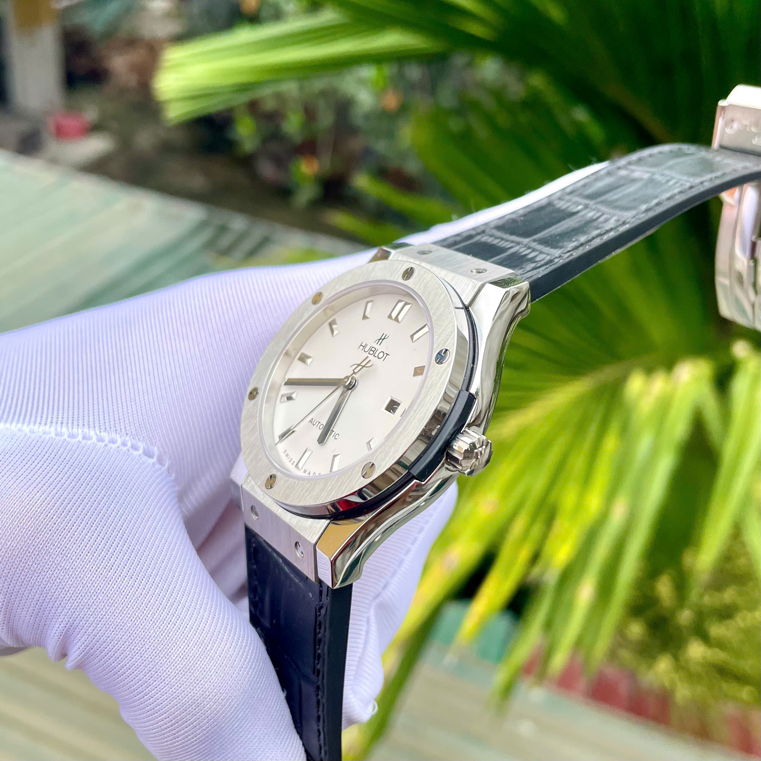 Đồng hồ Hublot nam dây cao su Hublot Classic Fusion máy cơ mặt trắng - DWatch (4) Đồng hồ Hublot nam dây cao su Hublot Classic Fusion máy cơ mặt trắng - DWatch