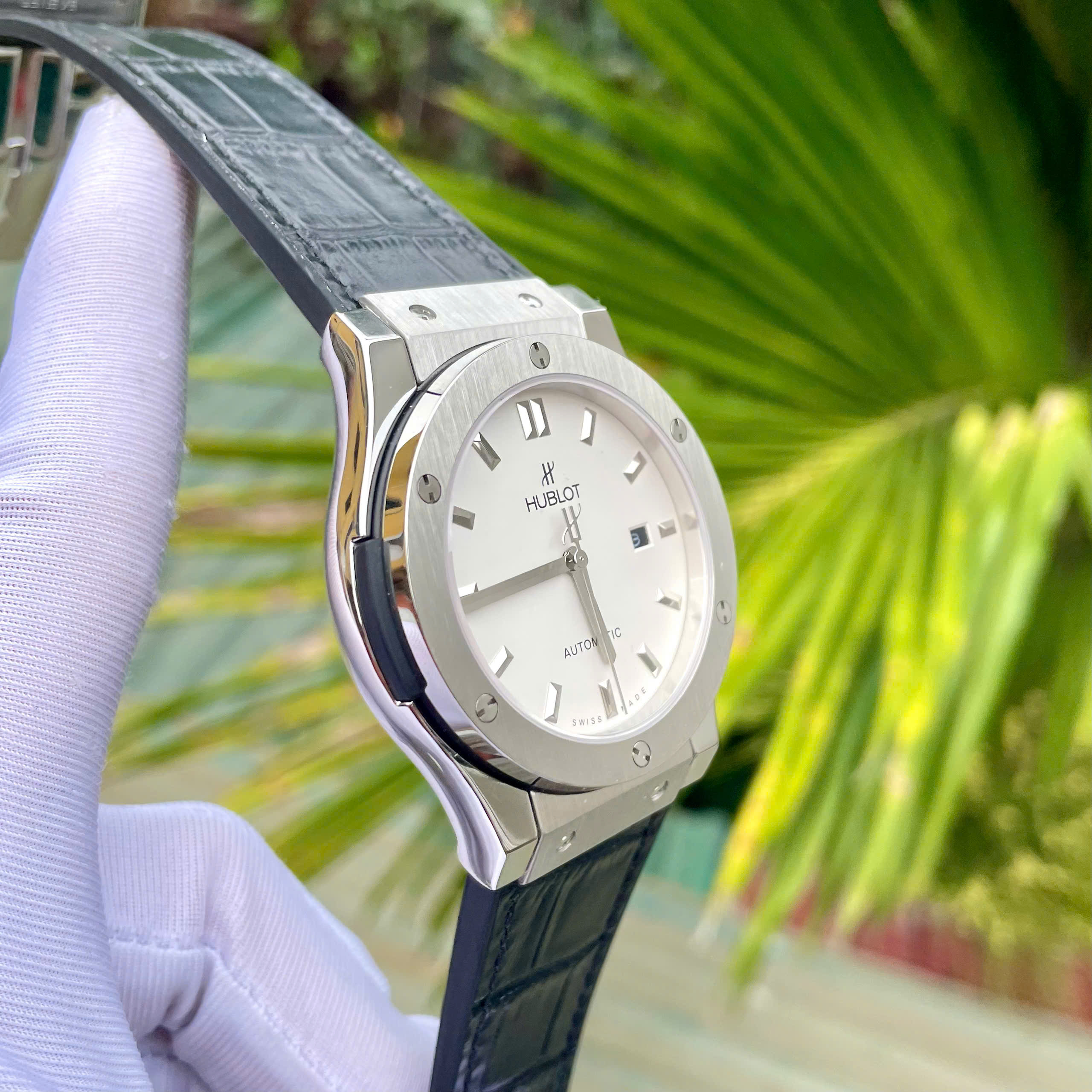 Đồng hồ Hublot nam dây cao su Hublot Classic Fusion máy cơ mặt trắng - DWatch (9) Đồng hồ Hublot nam dây cao su Hublot Classic Fusion máy cơ mặt trắng - DWatch