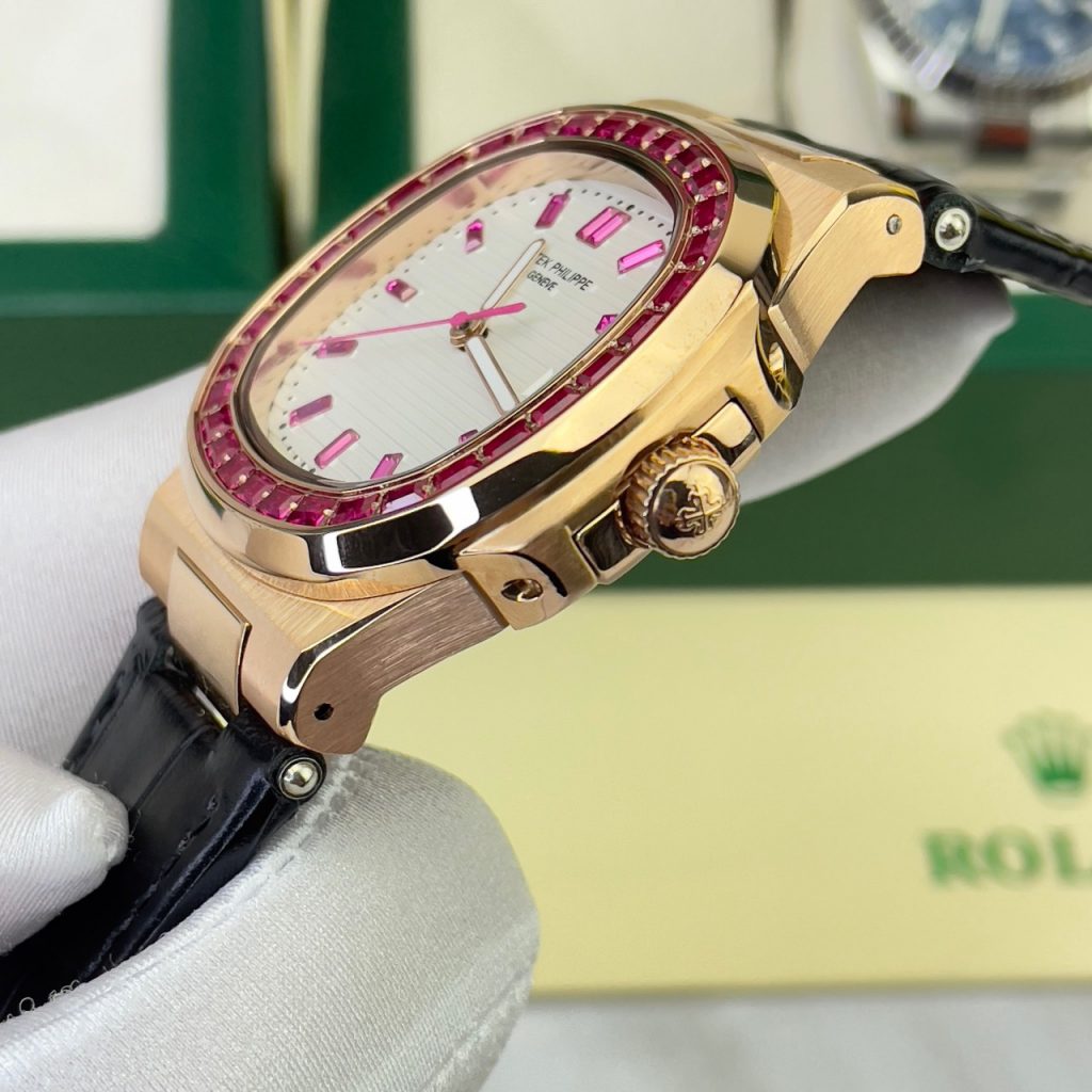Đồng hồ nam máy cơ đính đá baguette Patek Philippe Nautilus Fake cao cấp 40mm