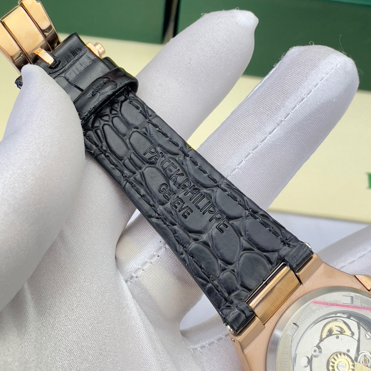 Đồng hồ nam máy cơ đính đá baguette Patek Philippe Nautilus Fake cao cấp 40mm Đồng hồ nam máy cơ đính đá baguette Patek Philippe Nautilus Fake cao cấp 40mm