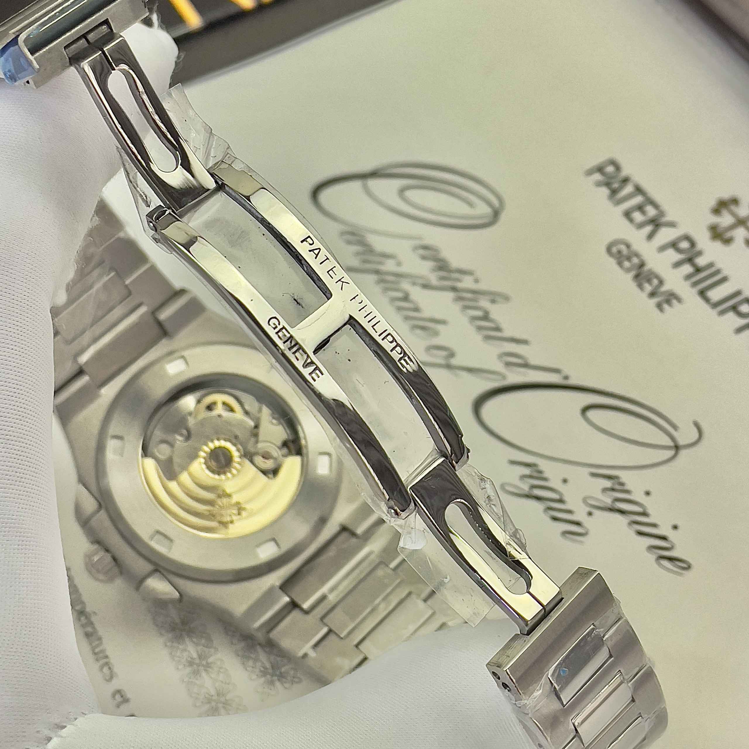 Đồng hồ fake cao cấp Patek Philippe Nautilus nam máy cơ automatic nhật 40mm Đồng hồ fake cao cấp Patek Philippe Nautilus nam máy cơ automatic nhật 40mm