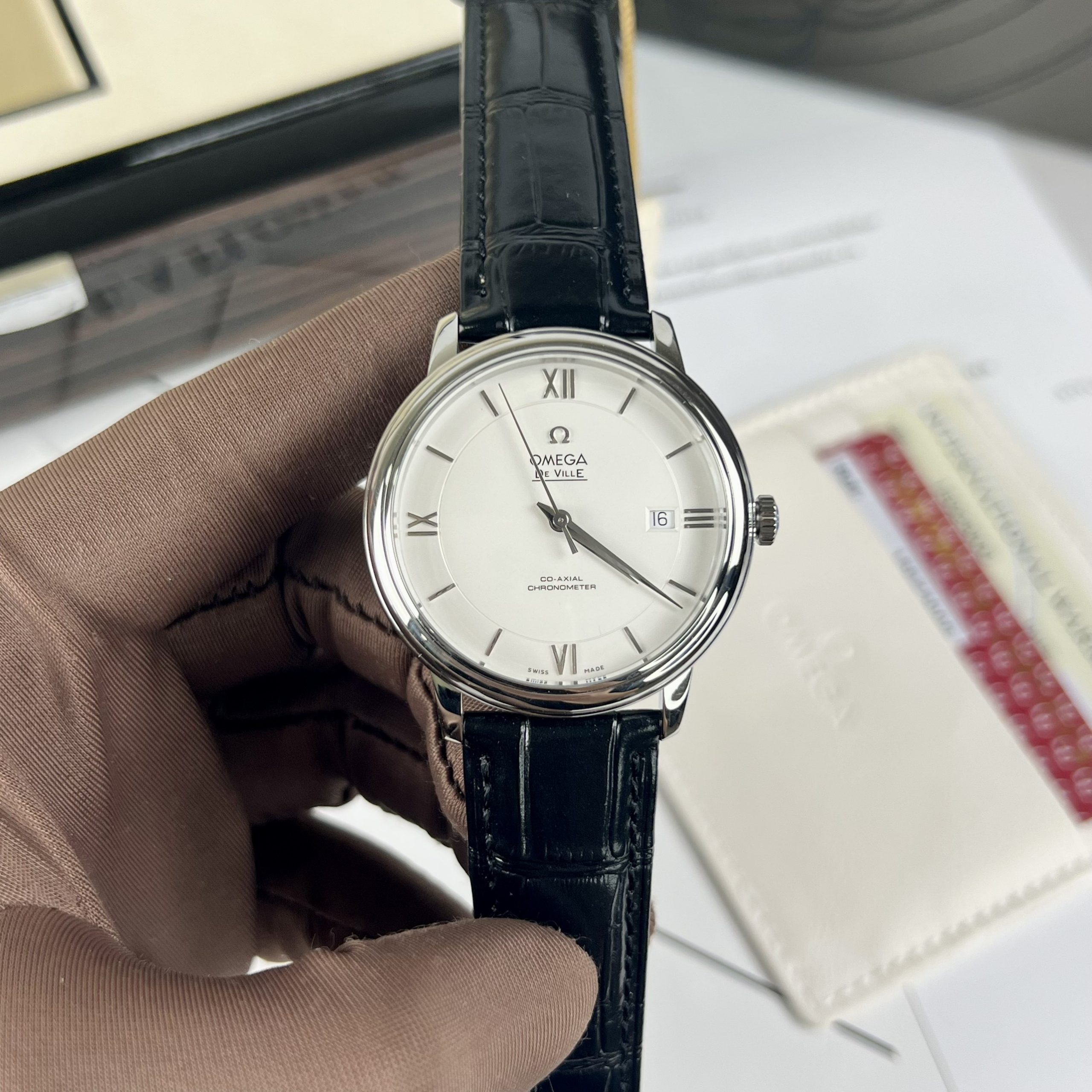 Đồng hồ fake cao cấp Omega Deville Co-Axial Chronometer nam máy cơ dây da đen 40mm Đồng hồ fake cao cấp Omega Deville Co-Axial Chronometer nam máy cơ dây da đen 40mm