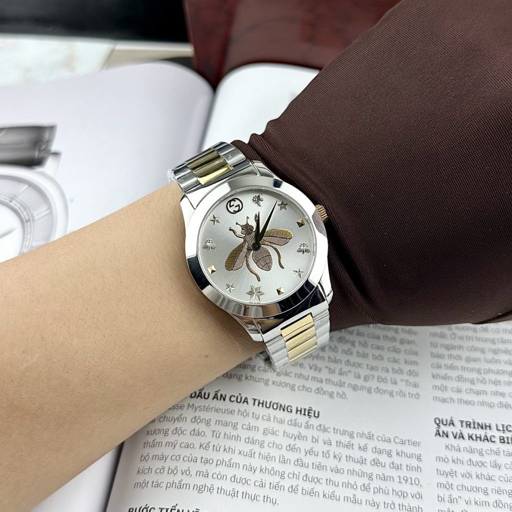 Đồng Hồ Gucci Ong Dây Kim Loại Màu Demi Like Auth 28/38mm