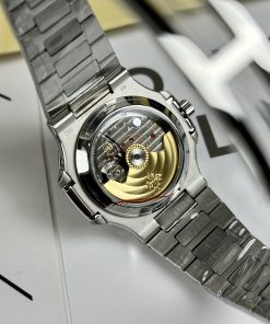 Đồng Hồ Patek Philippe Nautilus Nam Dây Kim Loại Mặt Xanh Super Fake 1:1 40mm