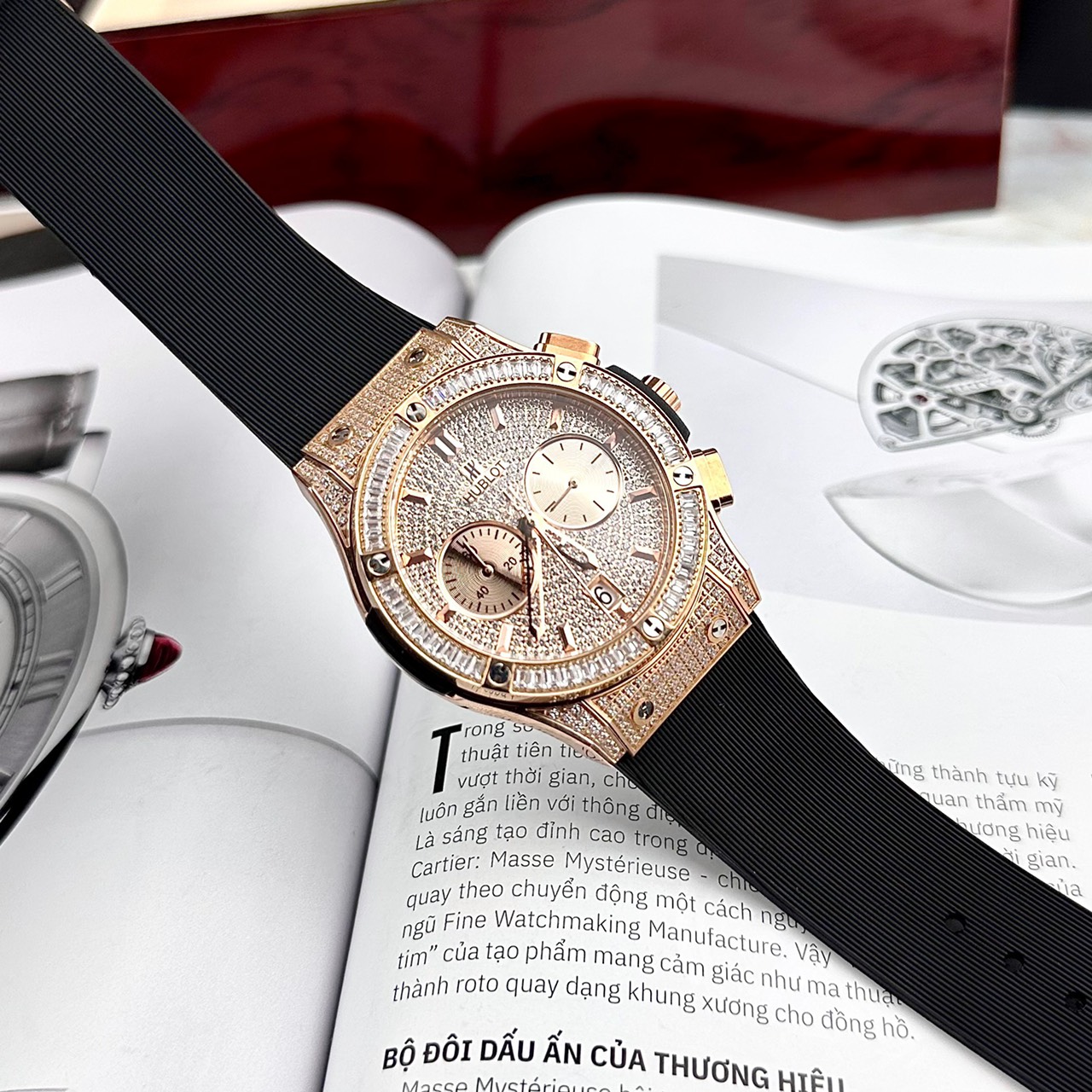 Đồng hồ Hublot Big Bang nam đính full đá super fake 42mm Đồng hồ Hublot Big Bang nam đính full đá super fake 42mm