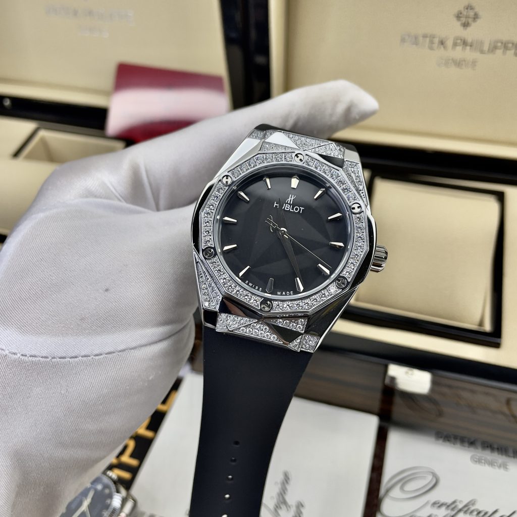 Toàn bộ thông tin về đồng hồ Hublot giá 2 triệu trên thị trường