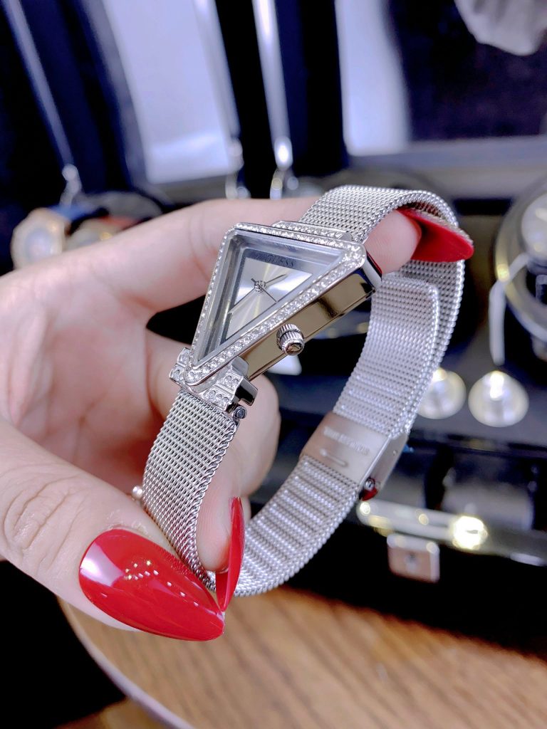 Đồng Hồ Guess Triangle Gw0508l1 Màu Gold Like Auth 34mm (2)