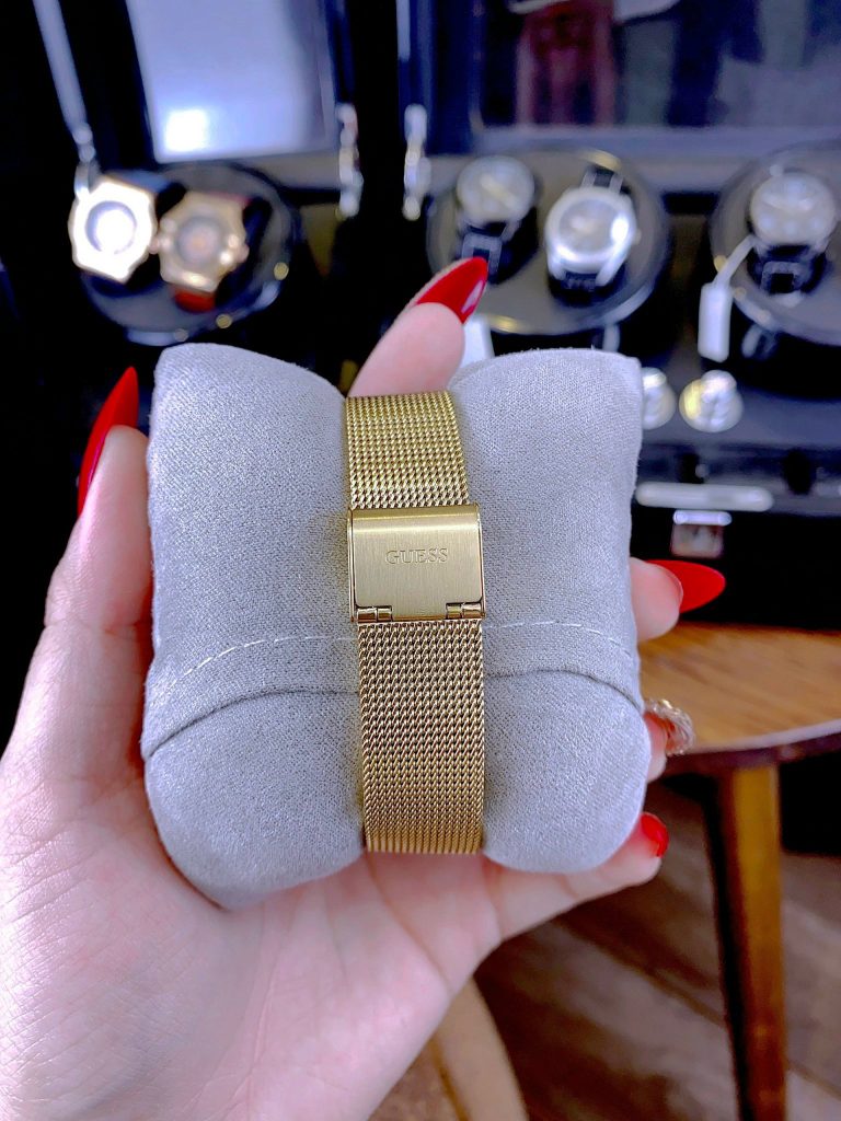 Đồng Hồ Guess Triangle Gw0508l2 Màu Gold Like Auth 34mm (2)