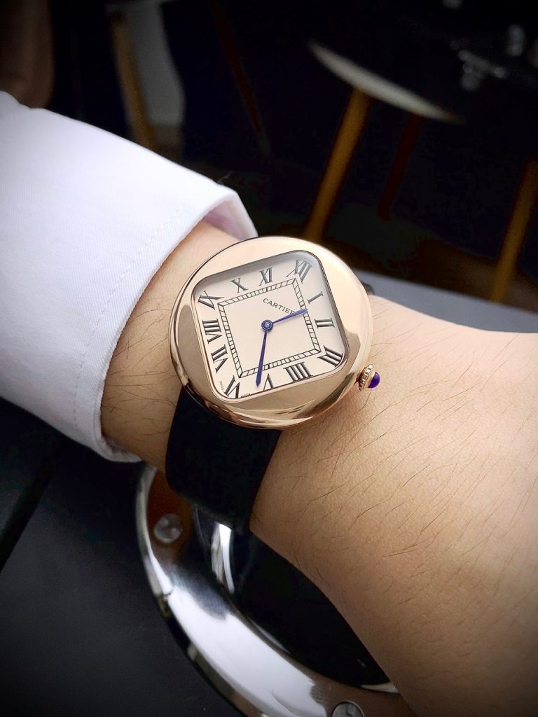Đồng hồ Cartier Pebble Re-Edition Fake cao cấp nam màu Rose Gold 36mm (2)