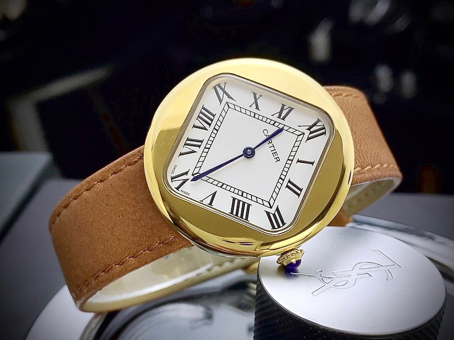 Đồng hồ Cartier Pebble Re-Edition nam dây da Fake cao cấp 36mm (2)