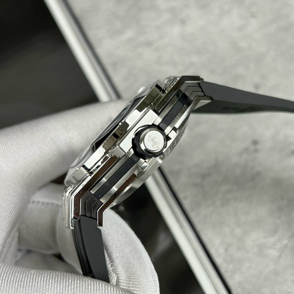 Đồng hồ Hublot Big Bang Sang Bleu II Replica đính đá 44mm (1)