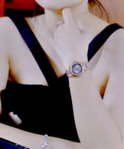 Đồng hồ Patek Philippe nữ Nautilus rose gold mặt xám đính đá máy pin rẻ 32mm