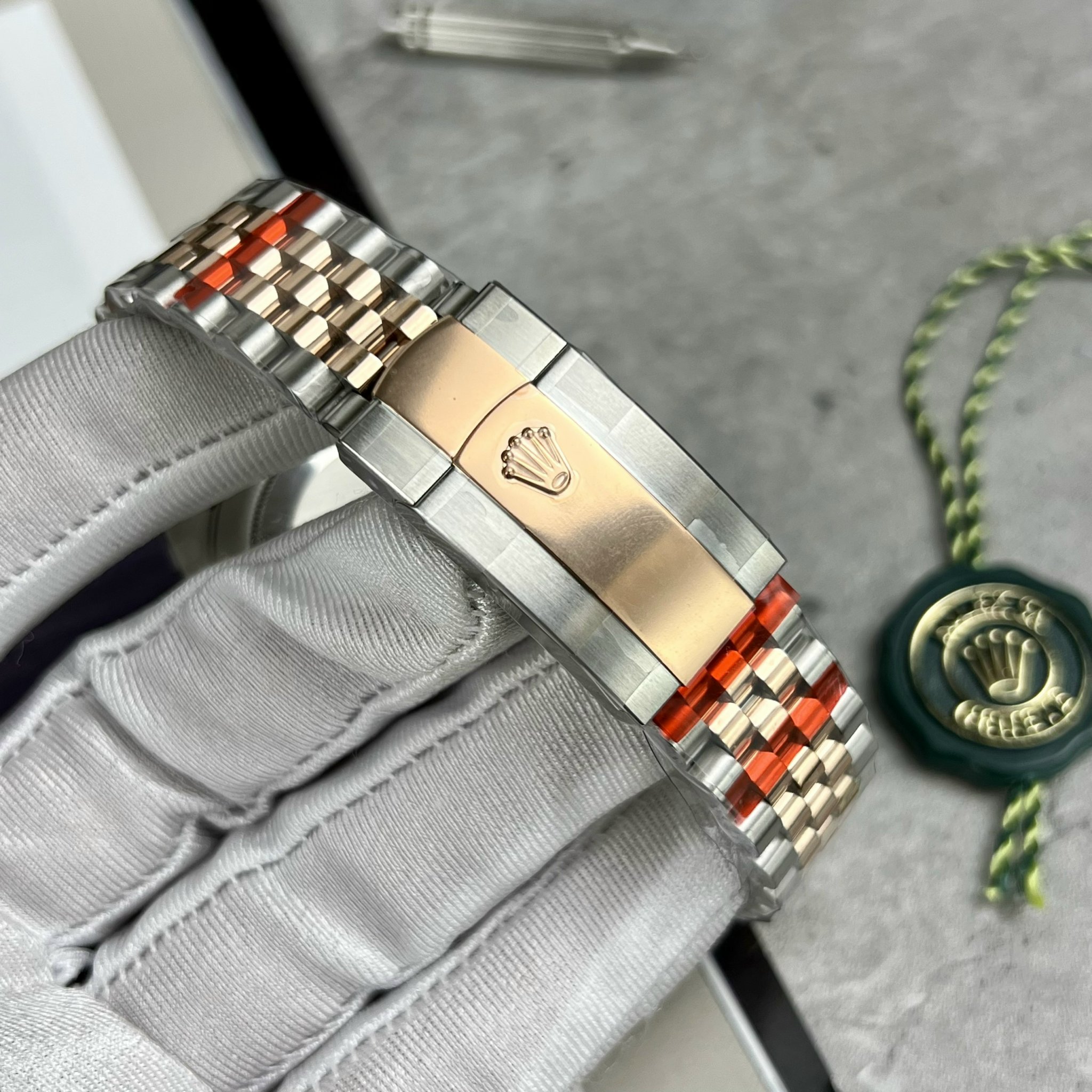 Đồng hồ Rolex DateJust nam cọc số la mã Rep 11 EW Factory 41mm (5) Đồng hồ Rolex DateJust nam cọc số la mã Rep 11 EW Factory 41mm (2)