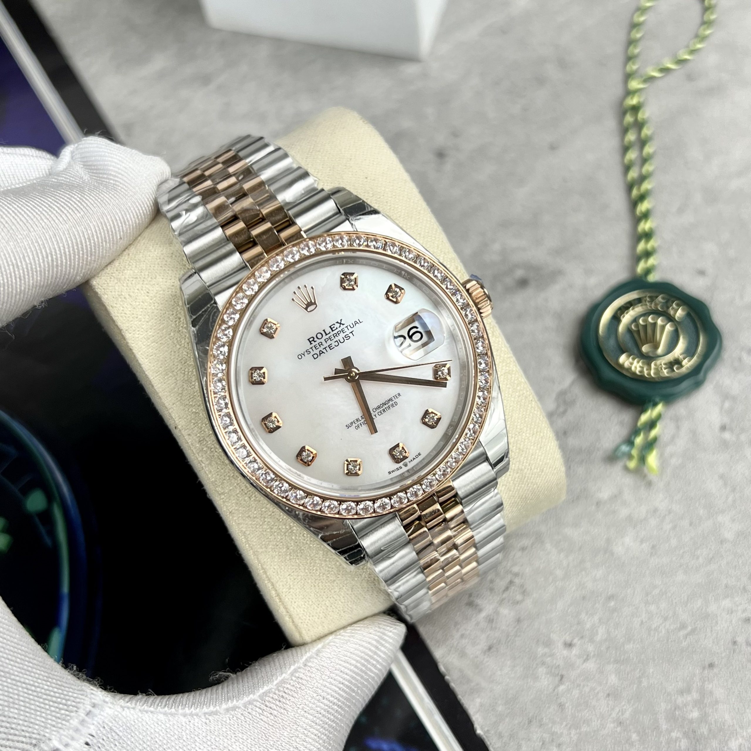 Đồng hồ Rolex DateJust nam mặt khảm xà cừ Replica 11 EW Factory 41mm (2) Đồng hồ Rolex DateJust nam mặt khảm xà cừ Replica 11 EW Factory 41mm (2)