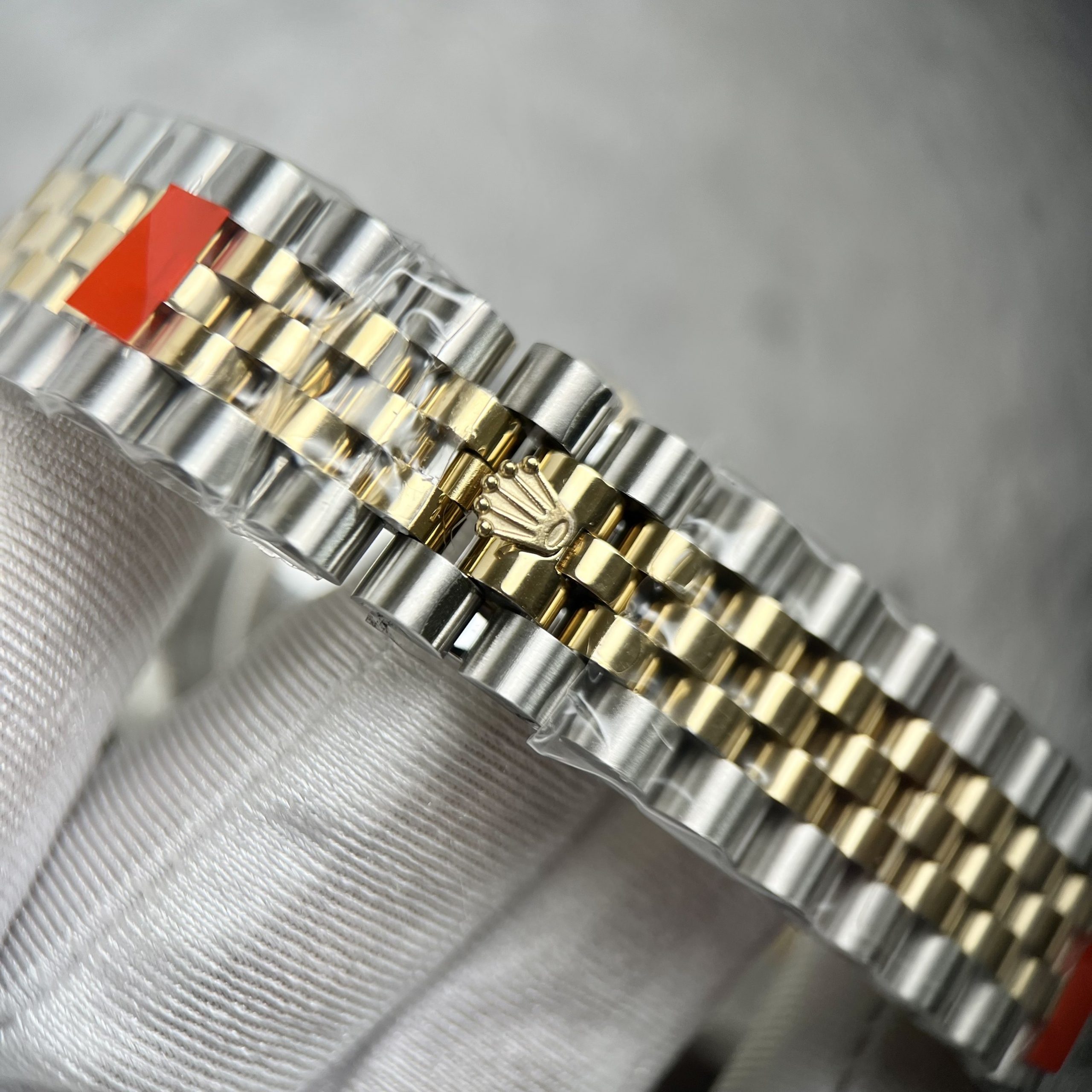 Đồng hồ Rolex DateJust nam mặt lá cây nhiệt đới Replica 11 41mm (1) Đồng hồ Rolex DateJust nam mặt lá cây nhiệt đới Replica 11 41mm (2)