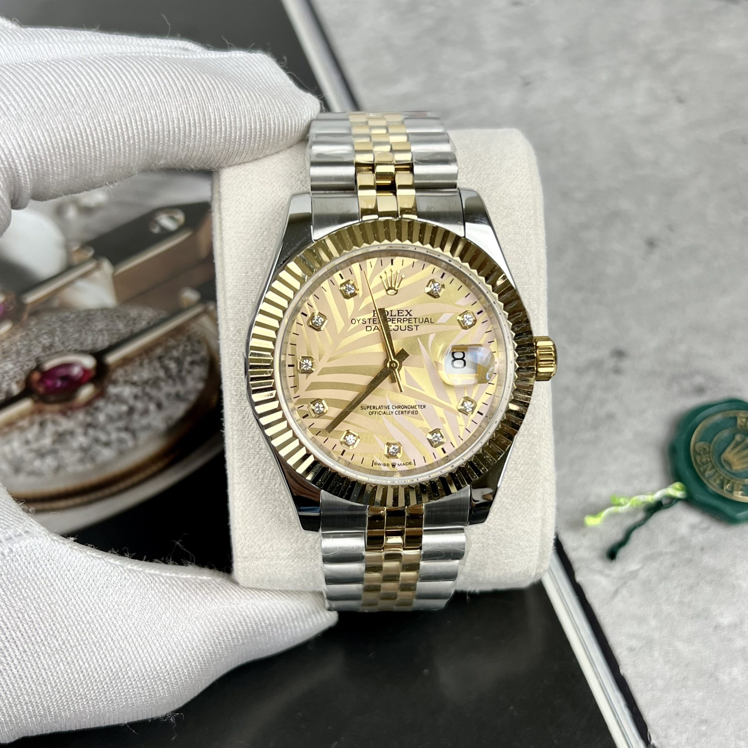 Đồng hồ Rolex DateJust nam mặt lá cây nhiệt đới Replica 11 41mm (4) Đồng hồ Rolex DateJust nam mặt lá cây nhiệt đới Replica 11 41mm (2)