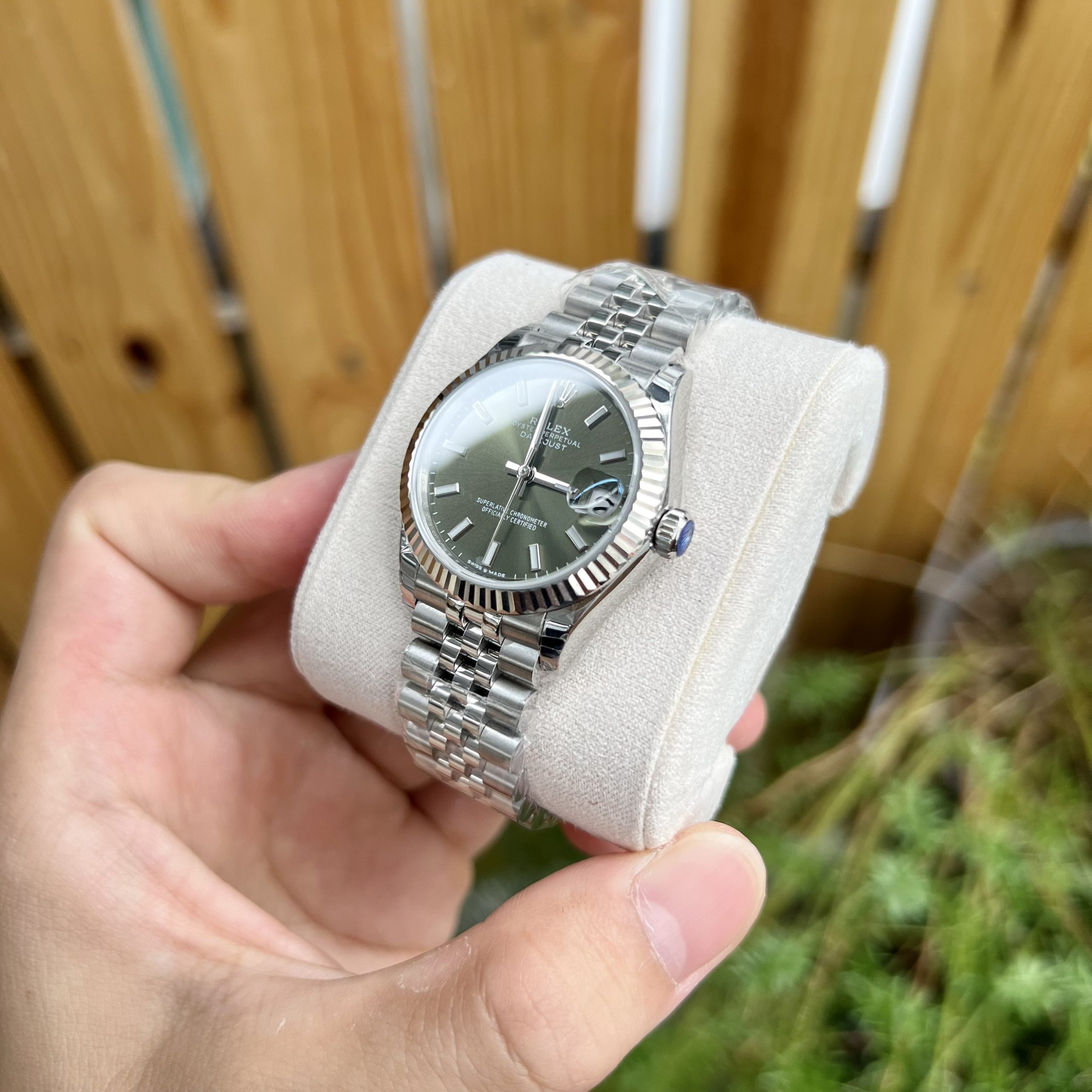 Đồng hồ Rolex DateJust nữ dial green Replica 11 EW Factory 31mm (4) Đồng hồ Rolex DateJust nữ dial green Replica 11 EW Factory 31mm (2)