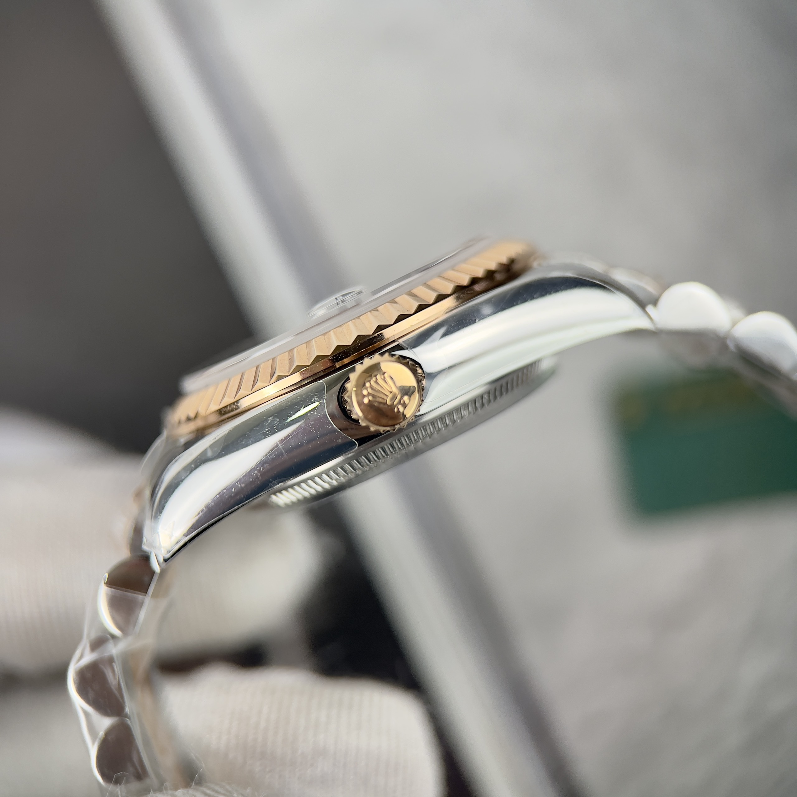 Đồng hồ Rolex DateJust nữ mặt khảm xà cừ Replica 11 EW Factory 31mm (5) Đồng hồ Rolex DateJust nữ mặt khảm xà cừ Replica 11 EW Factory 31mm (2)