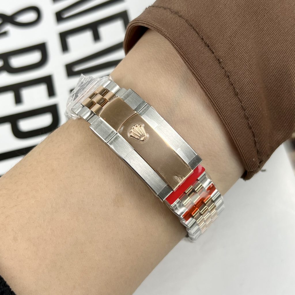 Đồng hồ Rolex Datejust Replica cao cấp mặt đen đính đá 36-41mm (8)