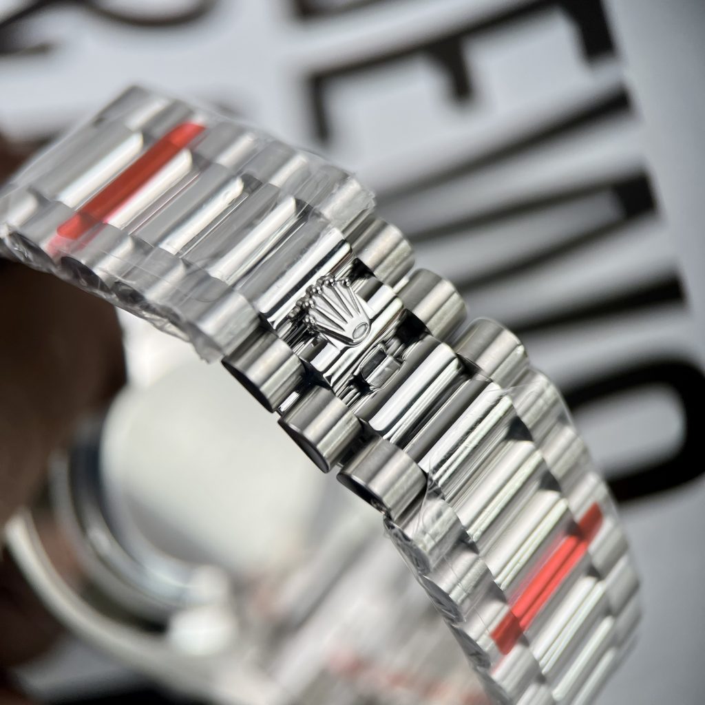 Đồng hồ Rolex Day-Date Replica 11 mặt số màu xanh băng EW Factory 40mm (1)