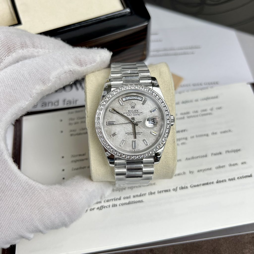 Đồng hồ Rolex Day-Date Replica 11 mặt thiên thạch đính đá 40mm (2)