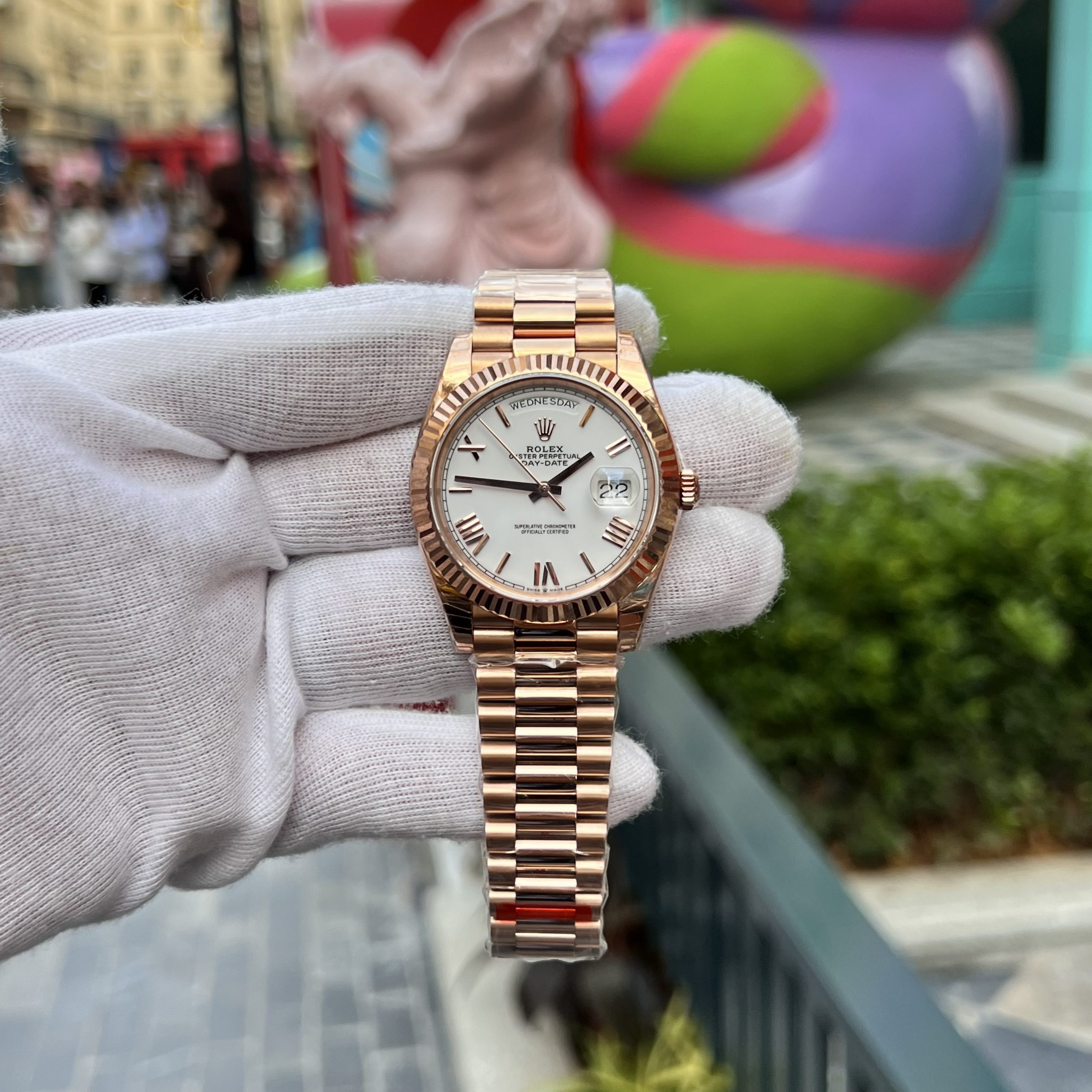 Đồng hồ Rolex Day-Date màu Rose Gold Rep 11 EW Factory 40mm (4) Đồng hồ Rolex Day-Date màu Rose Gold Rep 11 EW Factory 40mm (2)