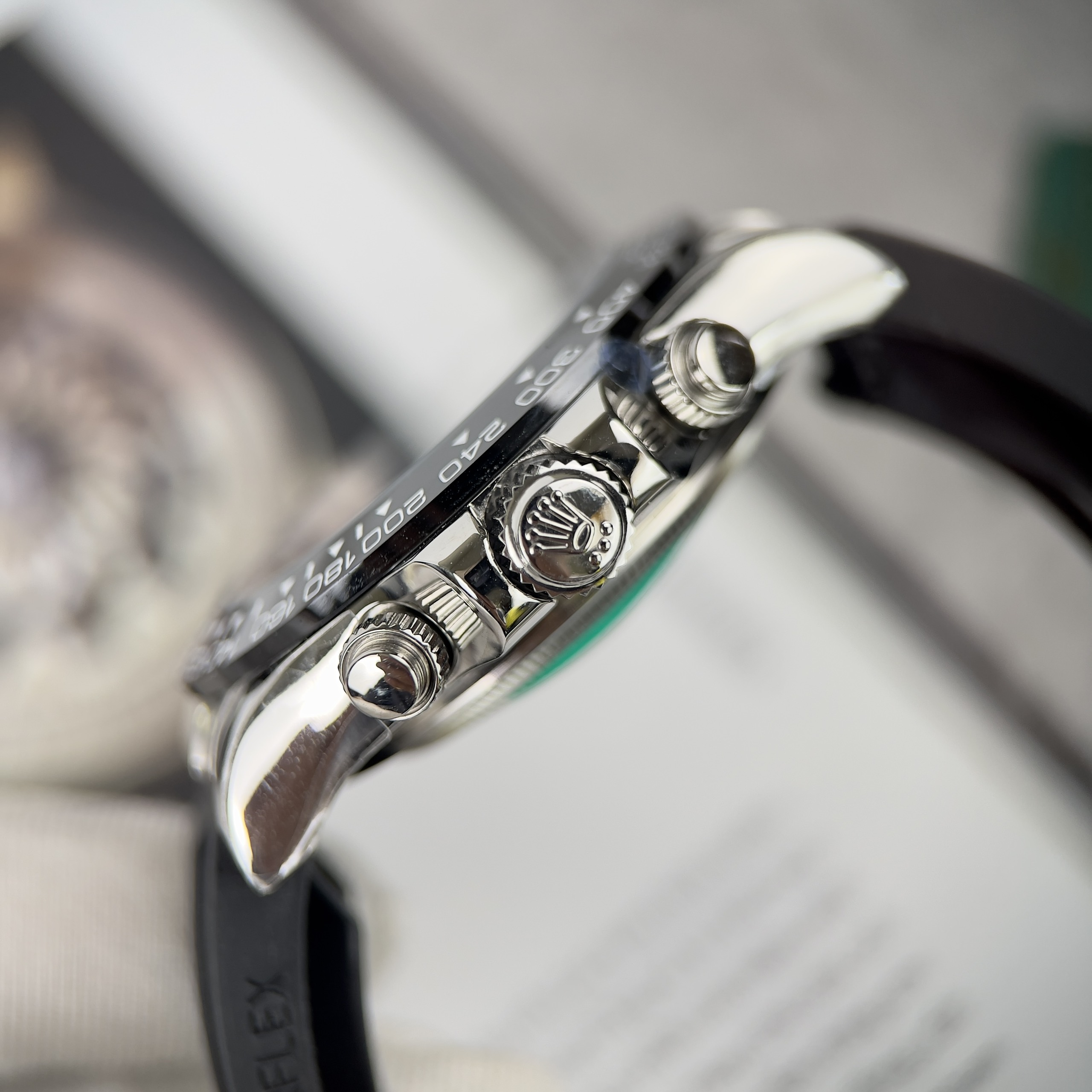 Đồng hồ Rolex Daytona Cosmograph nam mặt xám Replica 11 EW Factory 40mm (3) Đồng hồ Rolex Daytona Cosmograph nam mặt xám Replica 11 EW Factory 40mm (2)