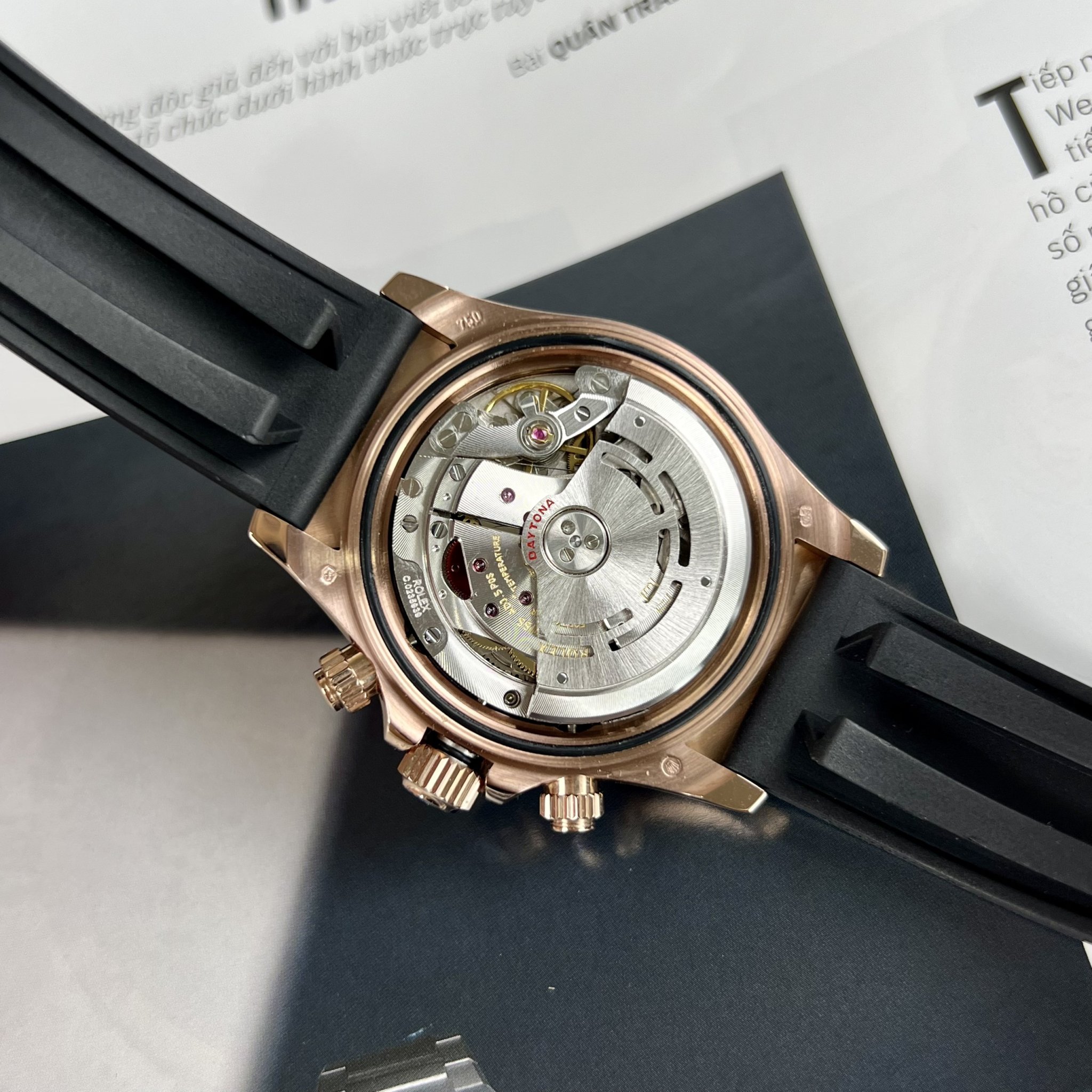 Đồng hồ Rolex Daytona Replica 11 mặt chocolate EW Factory 40mm (2) Đồng hồ Rolex Daytona Replica 11 mặt chocolate EW Factory 40mm (2)